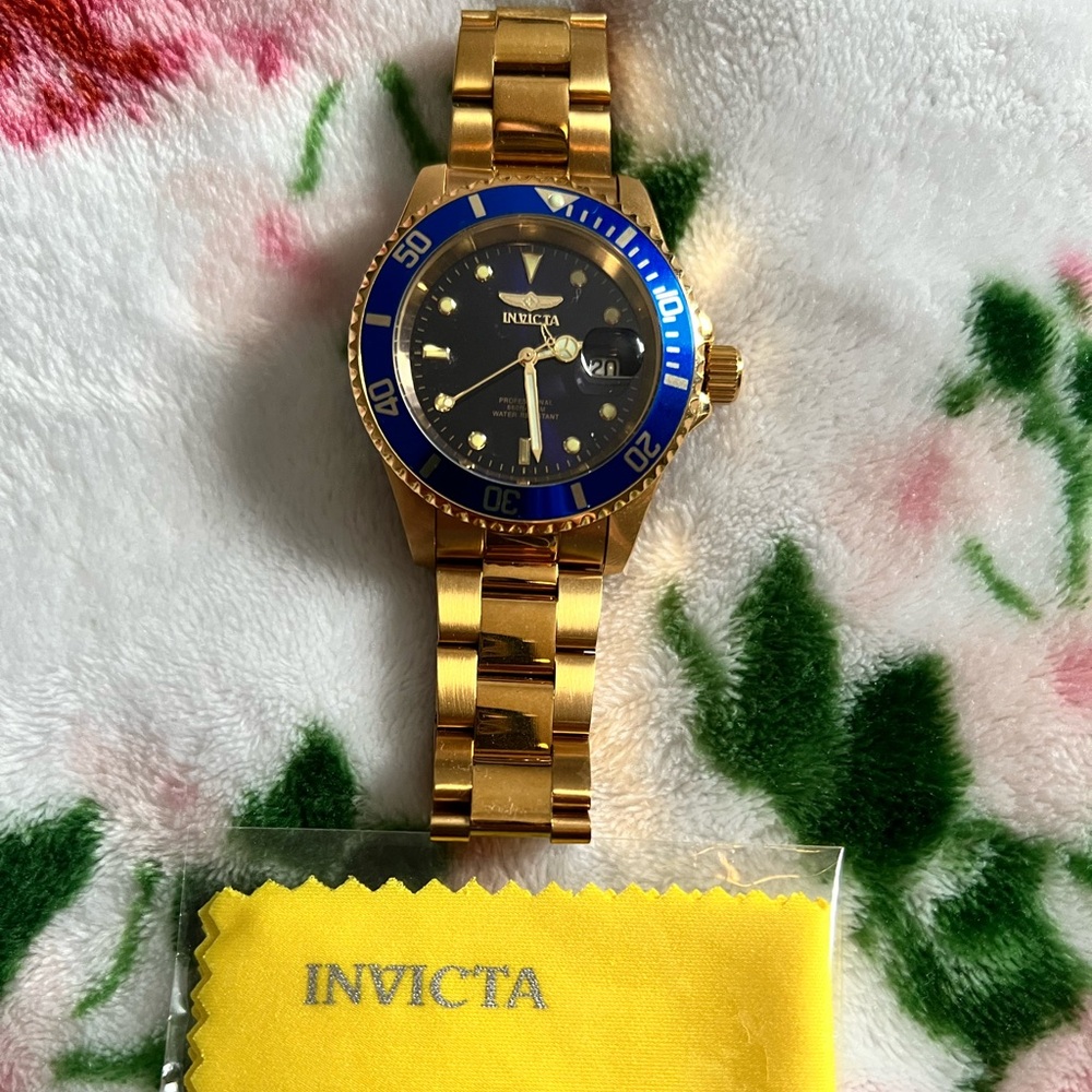 Invitcta watch. Unisex. Never worn. Perfect condition.